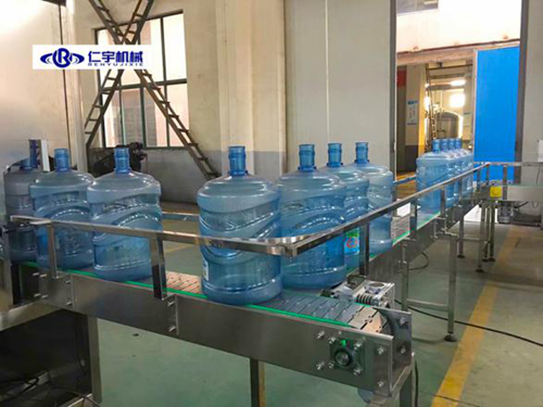 乐鱼（中国）机械给您更安全的桶装水